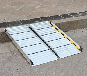 Rampa <span class=keywords><strong>para</strong></span> <span class=keywords><strong>Discapacitados</strong></span> de dos pliegues de 1,2 m * 0,75 m, <span class=keywords><strong>rampas</strong></span> plegables de aluminio <span class=keywords><strong>para</strong></span> sillas de ruedas <span class=keywords><strong>para</strong></span> <span class=keywords><strong>escaleras</strong></span>, <span class=keywords><strong>rampas</strong></span> de carga plegables ligeras <span class=keywords><strong>para</strong></span> <span class=keywords><strong>discapacitados</strong></span> - Product Image 5