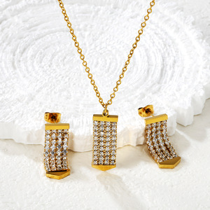 Juego de Joyería de Lujo con Pendientes de Borla de Diamantes y Collar Chapado en Oro de 18k, para Uso Diario de Mujeres, con Cristales de Estrás - Product Image 3