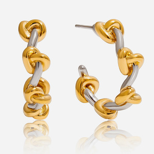 Pendientes de Aro con Nudo en Forma de C, Oro de 18K, Acero Inoxidable, Bloques de Color, Geométricos, para Uso Diario - Product Image 1