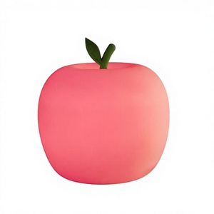 แอปเปิ้ลและสับปะรดซิลิโคนลายการ์ตูน 8 สีเปลี่ยนสีได้ ไฟ LED ท้องฟ้าเต็มไปด้วยดวงดาว ไฟกลางคืน โคมไฟรูปฝ่ามือในตัว ของขวัญสำหรับเด็ก - Product Image 3