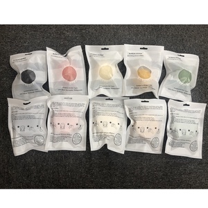 <span class=keywords><strong>Éponge</strong></span>s de <span class=keywords><strong>konjac</strong></span> biologiques de qualité supérieure en forme de demi-boule Puffs cosmétiques exfoliants au thé vert pour les soins de beauté avec logo personnalisé - Product Image 6
