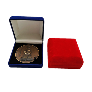 Venta al por mayor <span class=keywords><strong>precio</strong></span> barato de fábrica de medalla caja azul flocado seguro caja de moneda recuerdo - Product Image 1