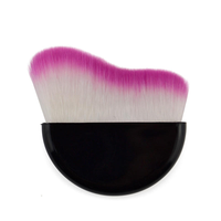 Petit pinceau à poudre de contournement semi-circulaire plat et en forme d'éventail pour le visage pinceau de maquillage multifonctionnel portable