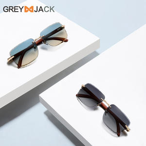 แว่นกันแดดกรอบสีเทา รุ่น Jack Frameless เลนส์ PC กรอบสีทอง ป้องกันรังสียูวี 400 สำหรับทุกเพศ ทรงสี่เหลี่ยม รุ่น 3 Protection - Product Image 3