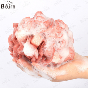 Hot Selling Shower Sponge Loofahs Large Bath Sponge Mesh Wash Puff Shower Poof Body <strong>Loofas</strong> for Bathing Body Scrub Exfoliating - Product Image 2