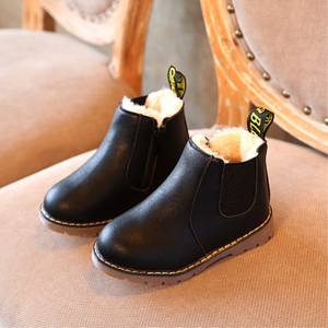 Sepatu Bot Kulit PU Musim Gugur Musim Dingin untuk Anak Perempuan Set Piyama Bermotif Bunga Pakaian Anak dengan Schpajamas yang Serasi - Product Image 6