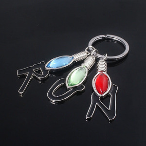 <span class=keywords><strong>Llavero</strong></span> con Letras de <span class=keywords><strong>Stranger</strong></span> <span class=keywords><strong>Things</strong></span>, Colgante de Aleación con 26 Letras del Alfabeto, Regalo Transfronterizo - Product Image 3