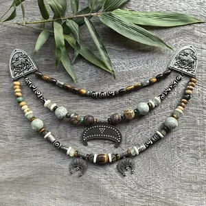 Bijoux ethniques tribaux médiévaux rétro verts superposés, perles de culture slavie classiques, vêtements, pendentif en bronze - Product Image 1