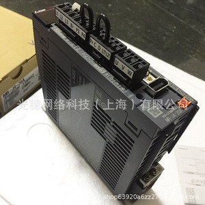 Controlador de Servomotor Mitsubishi MR-J4-20A para servomotores con voltaje de operación de 24V - Product Image 3