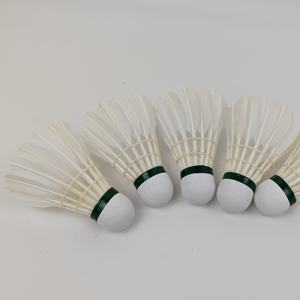 Pluma de curva de ganso DunRun <span class=keywords><strong>DR</strong></span>-07 Niza Durabilidad Entrenamiento Volante Bola de bádminton Lanzadera Gallo Logotipo personalizado 2 capas Gallo - Product Image 6