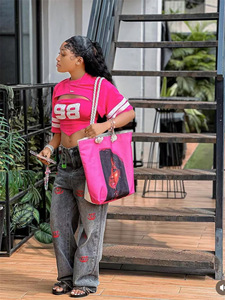 T-shirt con Stampa Grafica King Mcgreen Star Number 13, Top Corto Sexy con Taglio Irregolare per Donna, Abbigliamento Streetwear Femminile per Club - Product Image 2