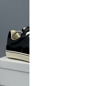 Chaussures de marche noires et blanches, tendance et simples, avec semelles en caoutchouc, confortables et décontractées pour l'été. - Product Image 1
