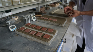 HPMC (hydroxypropylméthylcellulose) améliore la fluidité et la stabilité du mortier <span class=keywords><strong>autonivelant</strong></span>, assurant des surfaces au sol planes. - Product Image 4