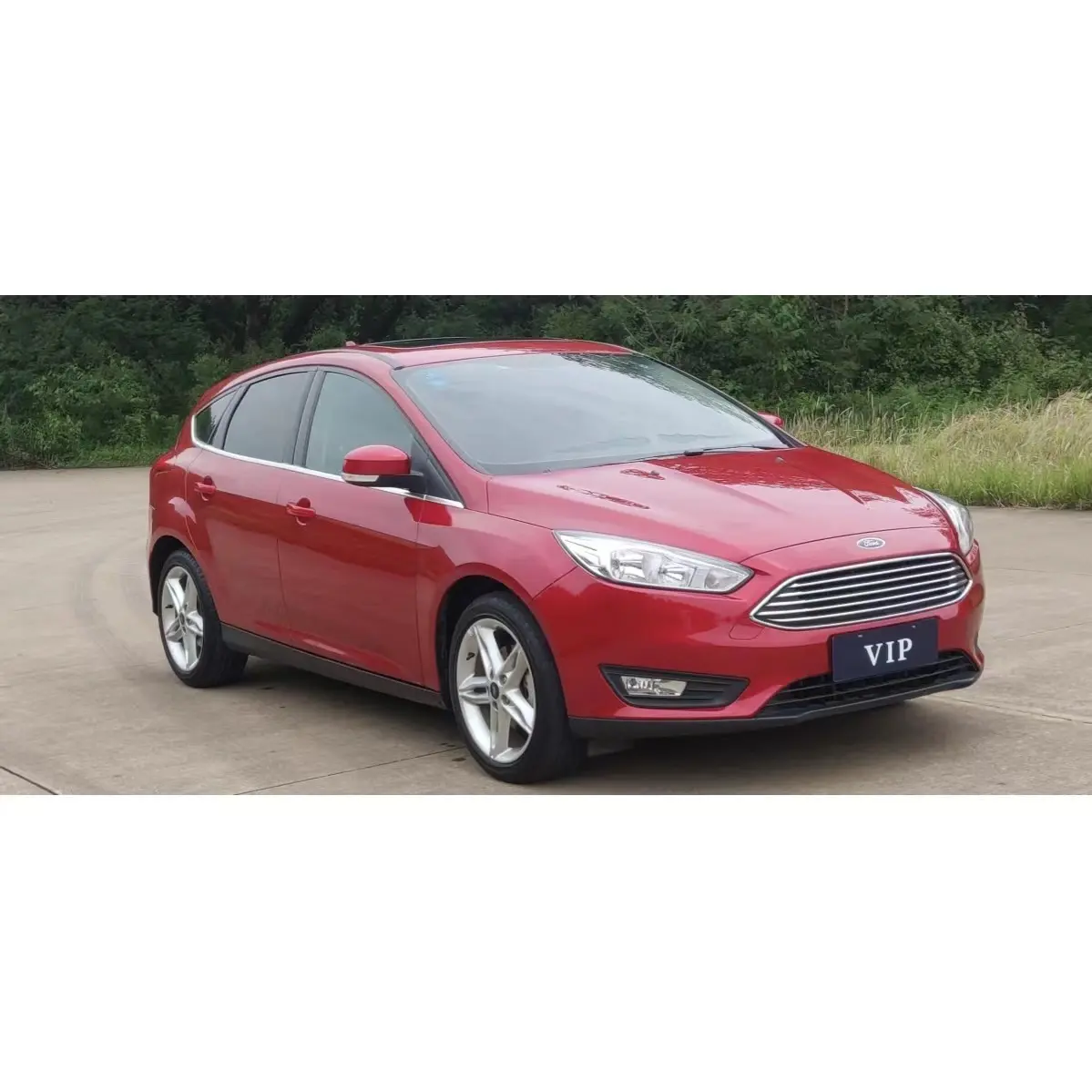 Voiture d'occasion Prix fabriqués en Chine Voiture d'occasion Fording Focus 1.5L 01/2020 Vente en gros Voiture rouge d'occasion