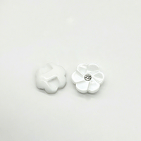 Kancing Resin Grosir Berhiaskan Rhinestone Bunga Putih, Kancing Jahit untuk Pakaian, Gaun, Kemeja, Hiasan Shank, Kancing Satu Lubang