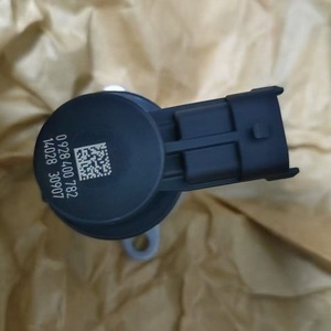 Vanne solénoïde de la unité de dosage de la pompe à carburant 0928400782 pour systèmes de contrôle électronique diesel Bosch - Product Image 2