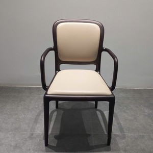 Chaise de salle à manger scandinave élégante en bois massif avec coussin en cuir pleine fleur, mobilier contemporain pour la maison, la cuisine, le restaurant PISANO - Product Image 6