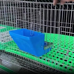 Mangeoire suspendue pour lapins, hamsters et cochons d'Inde, avec abreuvoir intégré pour cage à lapins - Product Image 6