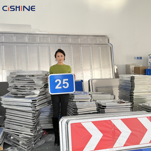 Panneaux de signalisation routière internationaux personnalisés de haute qualité Cishine à LED pour l'extérieur - Product Image 3