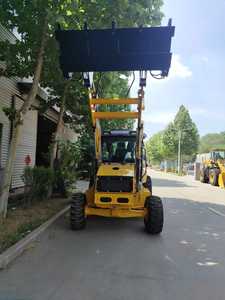 china-markenbagger baggerlader hydraulischer 4x4-lader bagger 2,5 tonnen baggerlader mehrfunktional - Product Image 3