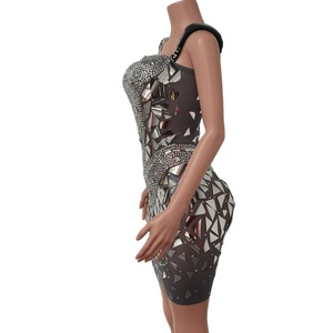 EW roduct 2023 V Eck cuello paghetti Trap trampa ocktail RESS leglegant legesigner lolothes hinhining equequines ryrystal omen INI Lub RESS - Product Image 2