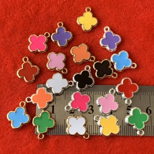 Màu Sắc Cổ Điển Men Clover Charms DIY Kim Loại Clover Cỏ Quyến Rũ Cho Vòng Đeo Tay Clover May Mắn Quyến Rũ Đồ Trang Sức Phụ Kiện - Product Image 6