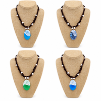 Collier Pendentif Géométrique Vintage Nœud Creux en Résine pour Femme, Bijoux Bohèmes Tendance, Vente en Gros