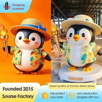 Op maat gemaakte grote sculptuur van glasvezelhars, fruit anime cartoon ontwerp figuur sculptuur voor buitendecoratie