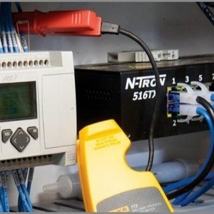 แคลมป์มิเตอร์แบบดิจิตอล Fluke Process รุ่น 2000 สำหรับวัดกระแสไฟฟ้ากระแสตรง 2000 ไมโครแอมป์ ช่วงการวัด 17.8 มม.  ระดับความปลอดภัย CAT III 300V - Product Image 3