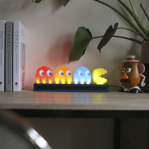 Lampe <span class=keywords><strong>de</strong></span> nuit Pixel Ghosts Pac-Man, support <span class=keywords><strong>de</strong></span> lampe, icône <span class=keywords><strong>de</strong></span> jeu, illusion visuelle, <span class=keywords><strong>lumière</strong></span> LED 3D, atmosphère, figurine d'<span class=keywords><strong>action</strong></span>, modèle, cadeau <span class=keywords><strong>de</strong></span> Noël - Product Image 4