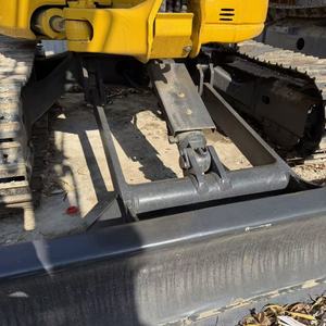 Mini-excavatrice sur chenilles Komatsu PC35MR-5 d'occasion, 3,5 tonnes, d'origine japonaise, compacte, hydraulique - Product Image 4