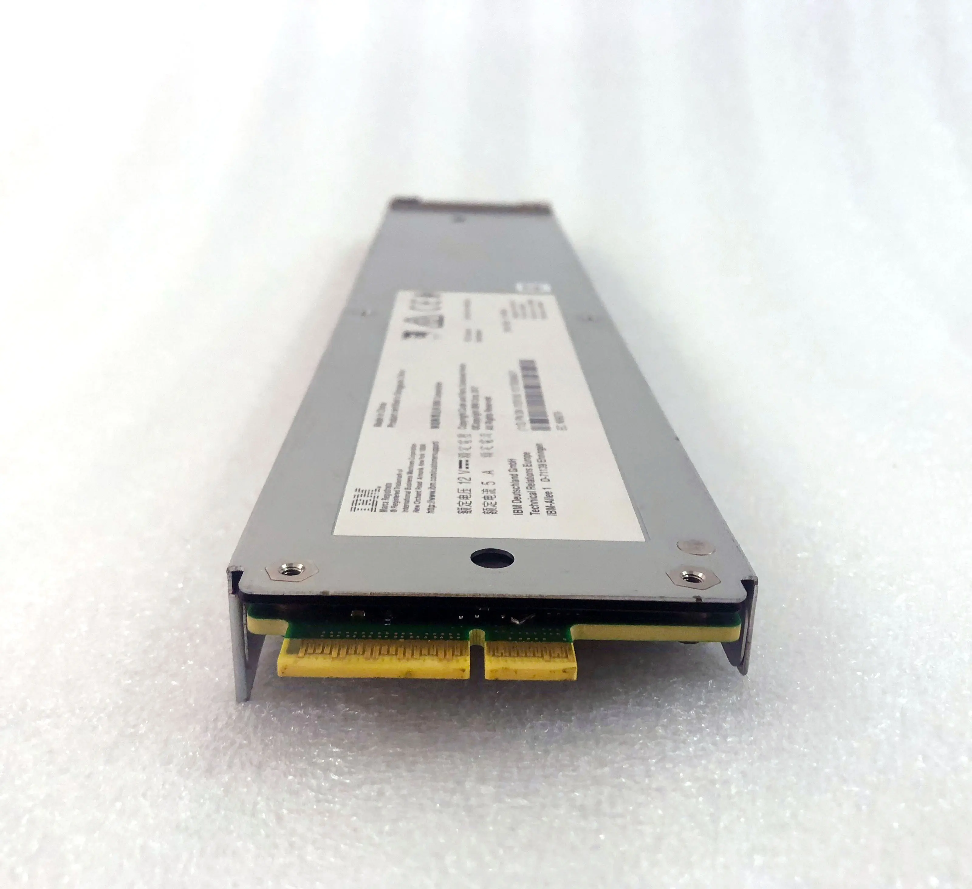 01EK169 01EK178 01EK163 F900 AF3L 18TB sabit Disk Flash bellek modülü için IBM