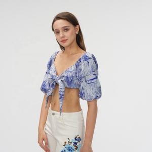 Ensemble deux pièces décontracté pour femme : jean brodé et crop top floral bleu – Nouvelle collection été, qualité supérieure, offre spéciale - Product Image 3
