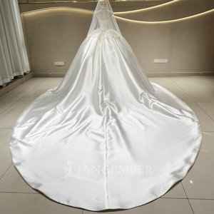 JFH141 Vestido de Novia Moderno y Elegante con Escote Redondo, Corsé de Satén, Perlas, Falda Larga Abullonada, Cinturón, Flores y Apliques de Cristal - Product Image 3