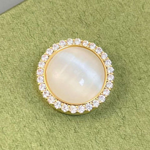 Muyu Cat Eye Stone Magnetic Buckle For Women Round Geometric Brooch Zinc Alloy Daily Wear - Product Image 4