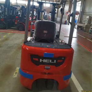 Chariot élévateur diesel Heli 2 tonnes, batterie lithium, trois roues motrices, haute efficacité, occasion, garantie 2 ans, terrain accidenté, prix économique - Product Image 3