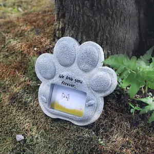 Toptan yaratıcı reçine el sanatları köpek kedi ayak izleri Pet mezar taşı dekorasyon Pet anıt mezar