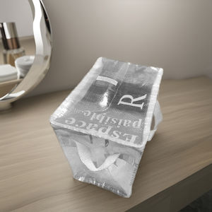 Embalaje de cosméticos reciclables ecológicos de alta calidad, bolsa de compras de plástico cuadrada de Vietnam, superficie de estampado en caliente con cremallera para - Product Image 4