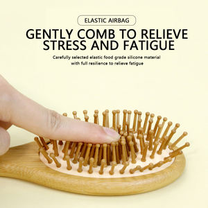 <span class=keywords><strong>Brosse</strong></span> à cheveux en poils <span class=keywords><strong>de</strong></span> <span class=keywords><strong>sanglier</strong></span> doux avec manche en bois <span class=keywords><strong>Brosse</strong></span> à cheveux en bois <span class=keywords><strong>de</strong></span> bambou biologique avec logo personnalisé et poils <span class=keywords><strong>de</strong></span> <span class=keywords><strong>sanglier</strong></span> naturels pour la pousse des cheveux - Product Image 4