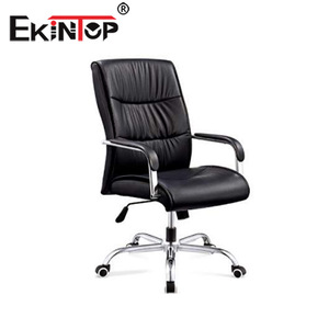   Silla Ejecutiva de Oficina en Cuero Negro, Giratoria, Reclinable, Ajustable en Altura, con Reposabrazos Metálicos para Uso en Oficina - Product Image 4