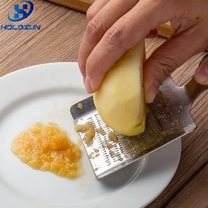 Hachoir manuel portable et durable en acier inoxydable pour bébé, idéal pour râper les fruits et légumes, y compris les <span class=keywords><strong>pommes</strong></span> et autres légumes, fabriqué en métal. - Product Image 4