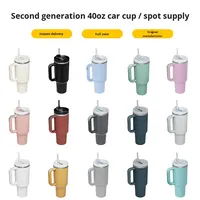 Gobelet isotherme en acier inoxydable de 40 oz, grande capacité, design moderne et tendance, avec paille, idéal pour les cadeaux d'affaires – Nouveauté américaine très prisée