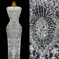 Tissu en dentelle de maille tendance pour robe de mariée, tissu en tulle brodé perlé avec perles et paillettes brillantes