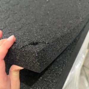 Tappetino in Gomma ad Alta Densità Resistente all'Usura per Pavimenti di Palestre e Studi di Allenamento Privati - Product Image 5