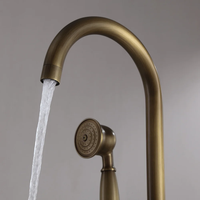 Ensemble de robinetterie de douche à effet pluie moderne en laiton brossé, à cartouche céramique unique, à poser au sol, haute pression, avec barre coulissante, populaire en Europe