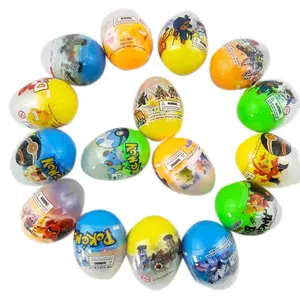 動物のおもちゃが入ったプラスチック製の卵、事前に充填されたプラスチック製のイースターエッグ、バスケット詰め物