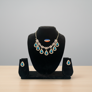 Ensemble de collier et de boucles d'oreilles pendantes élégants, bijoux de mode classiques, design élégant pour les fêtes, les anniversaires, les mariages, les événements du soir, cadeau - Product Image 2