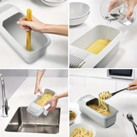 Prix d'usine pas cher Boîte de cuisson de pâtes en plastique pour micro-ondes avec fonction de passoire Ustensile de cuisine pour la préparation de pâtes