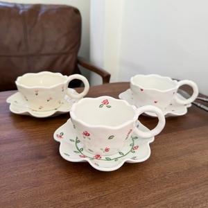 Juego de Tazas y Platos de Café de Cerámica Irregular Hechas a Mano en Corea 2025, Juego de Té de Porcelana, Tazas Bonitas, Venta al por Mayor de Fábrica - Product Image 2