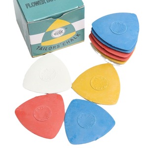 <span class=keywords><strong>Craie</strong></span> <span class=keywords><strong>de</strong></span> tailleur triangulaire colorée invisible pour produits tricotés - <span class=keywords><strong>Craie</strong></span> <span class=keywords><strong>de</strong></span> marquage, <span class=keywords><strong>de</strong></span> découpe et <span class=keywords><strong>de</strong></span> dessin pour tissus DIY, facile à effacer - Product Image 5